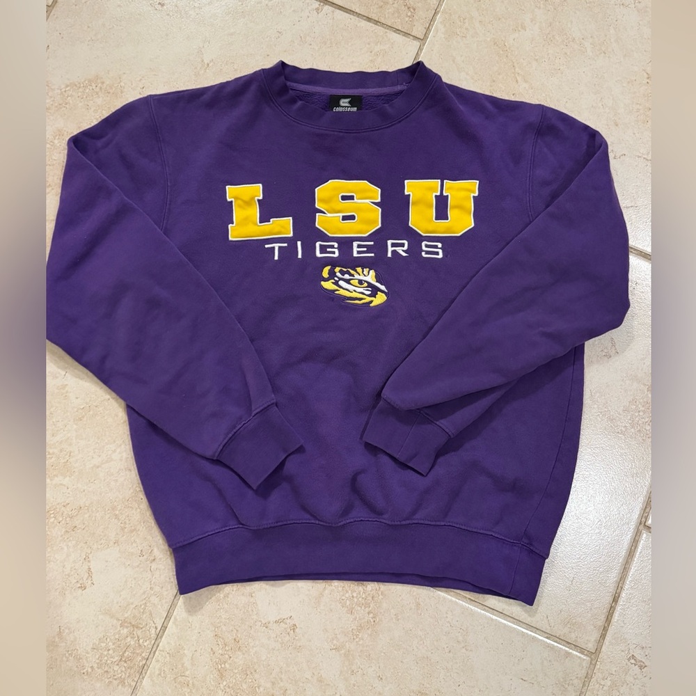 Women’s LSU pullover